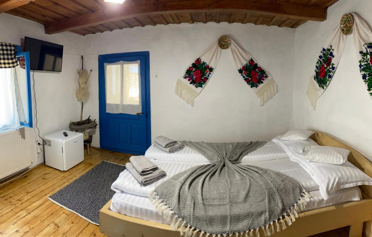 Casuta Tivadar Hotel Breb Екстериор снимка