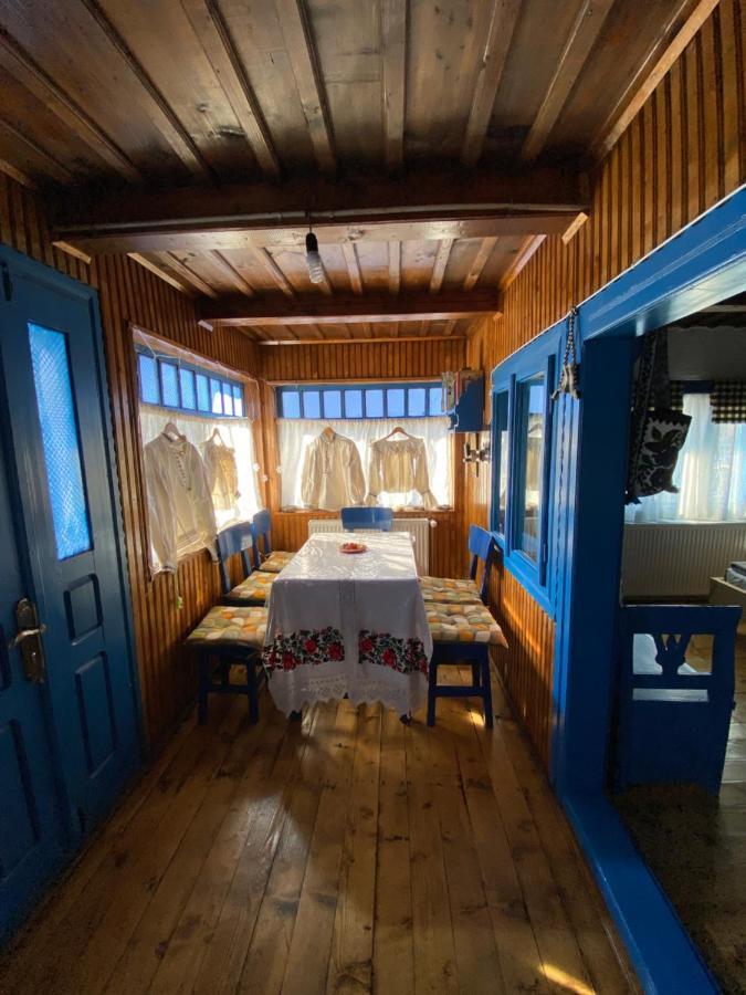 Casuta Tivadar Hotel Breb Екстериор снимка