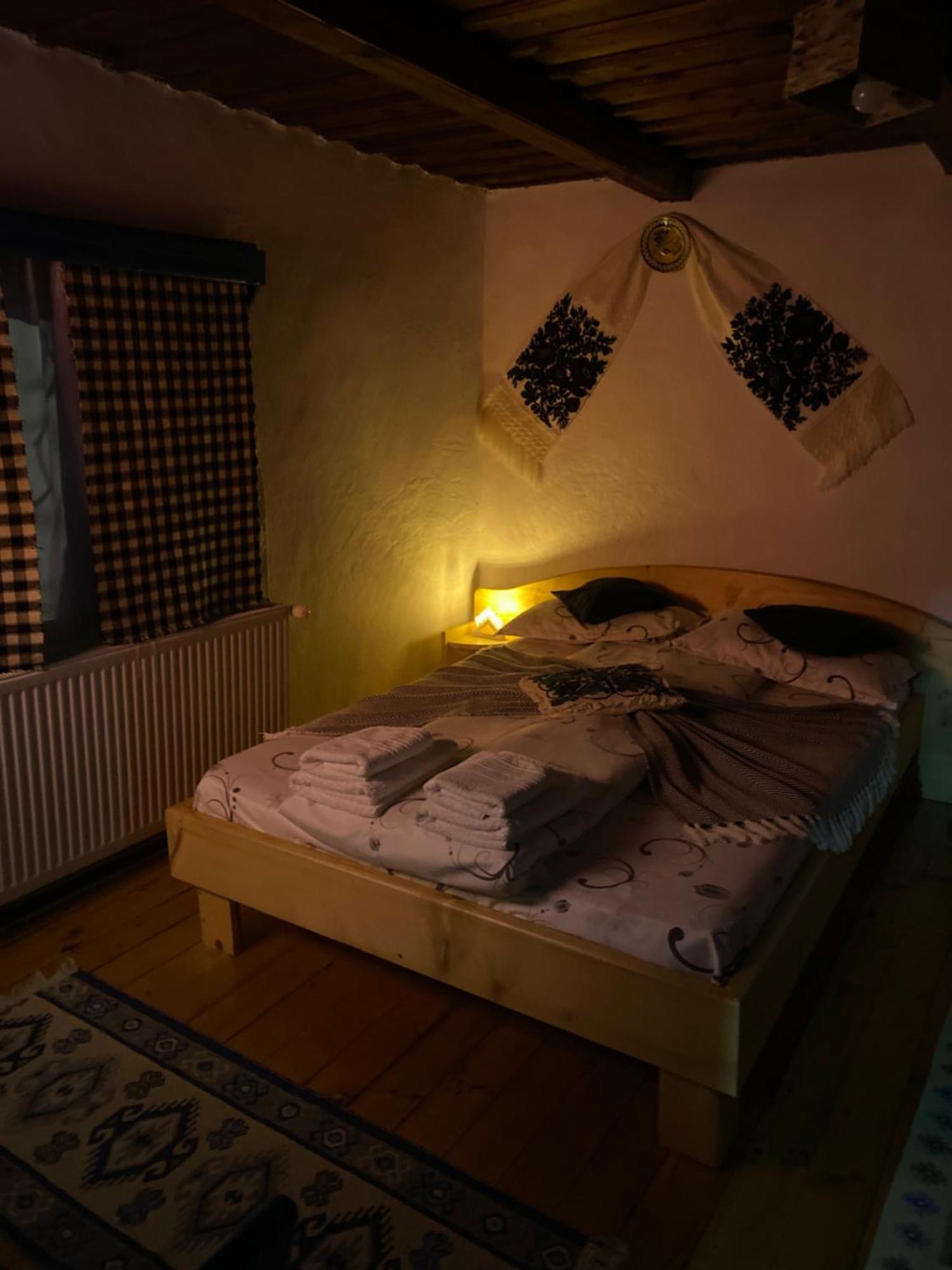 Casuta Tivadar Hotel Breb Екстериор снимка