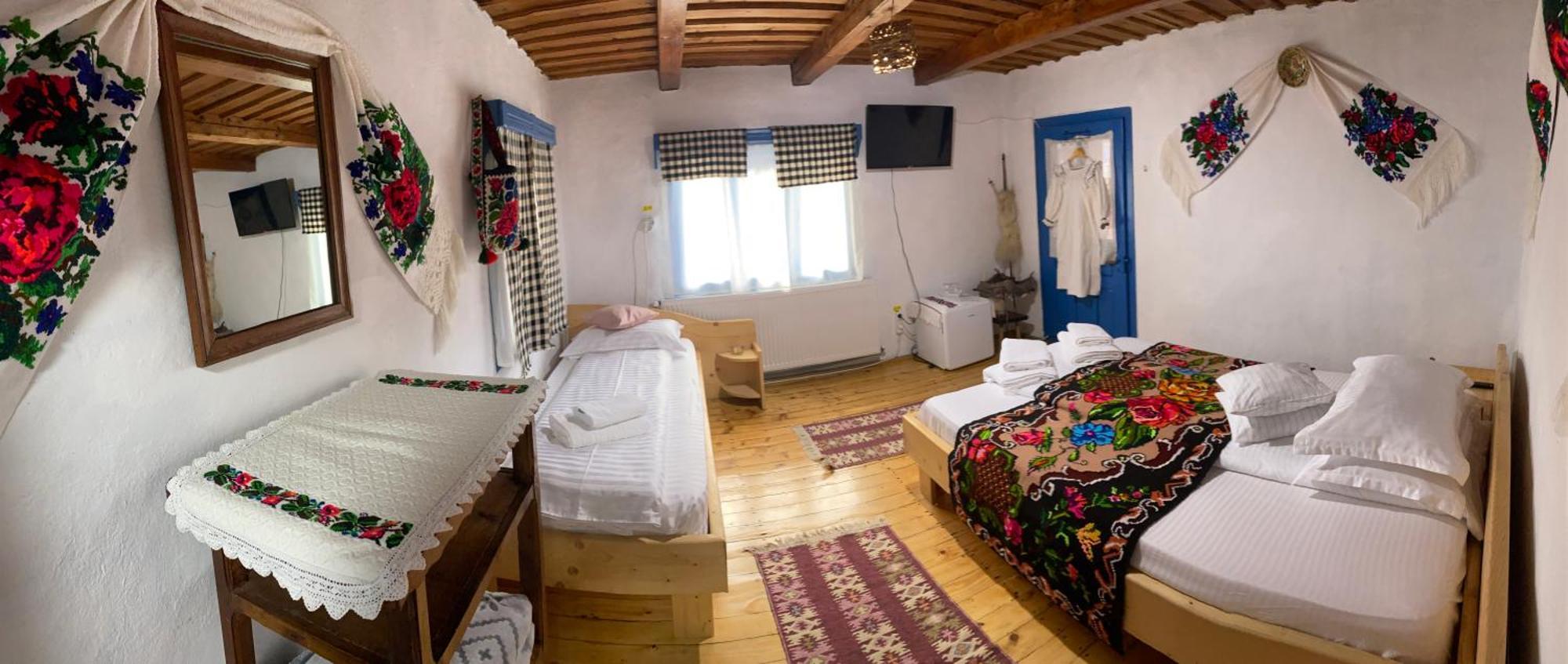 Casuta Tivadar Hotel Breb Екстериор снимка